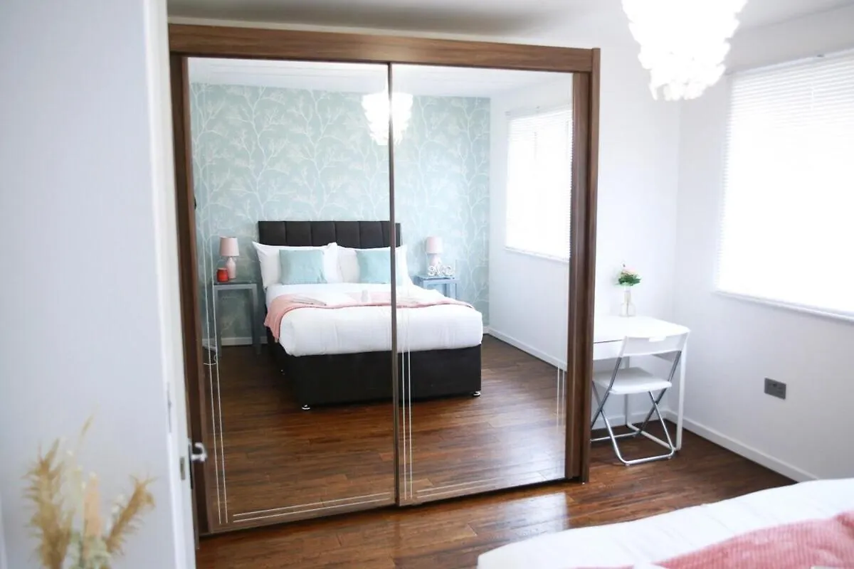 Holiday home Superb Stonewall Terrace London